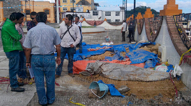 Rescate de Mural Homenaje a Cultura Totonaca papantla-trabajo-rescate-mural-totonaca