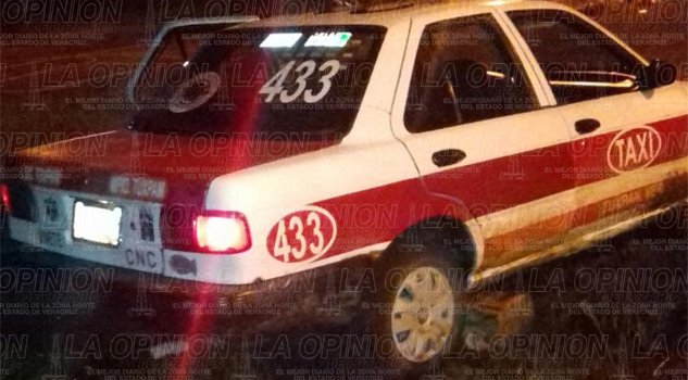 ¡Policías recuperan taxi robado! policia-recupera-taxi-robado