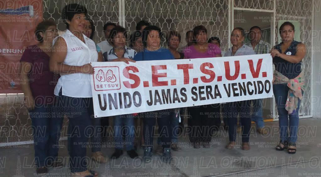 se-manifiestan-trabajadores-del-setsuv