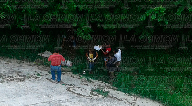 Tiran cadáver de un puente tuxpan-tiran-cadaver-puente