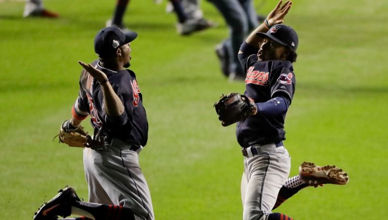 Indios amargan regreso de Serie Mundial a Wrigley Field