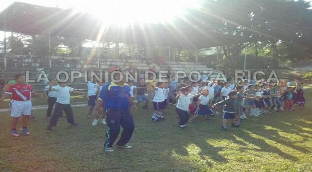Escuela primaria no cuenta con espacio para hacer ejercicio