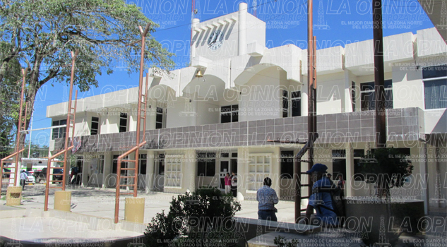 Cierran puertas en palacio municipal cierran-puertas-en-palacio-municipal