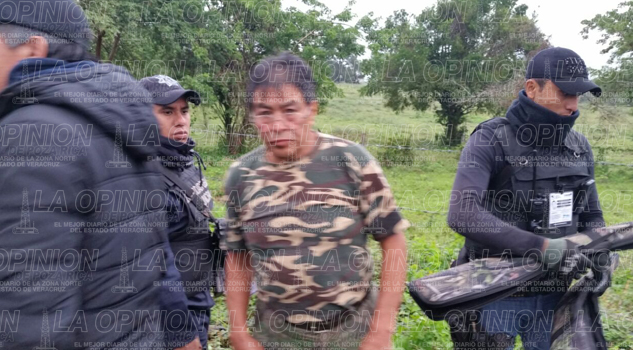Detienen a 10 hombres armados
