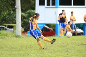 SE ESTA JUGANDO LA TERCERA FECHA DE BARRIOS "SOMOS FUTBOLEROS" img-20161105-wa0019