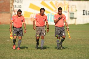 SE ESTA JUGANDO LA TERCERA FECHA DE BARRIOS "SOMOS FUTBOLEROS" img-20161105-wa0023