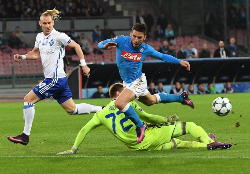 Nápoles deja escapar calificación en empate con Dinamo