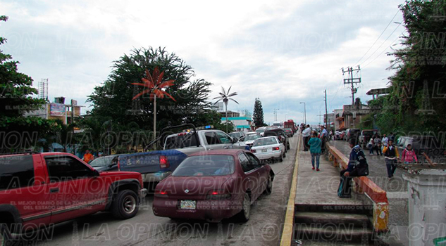 puente-tuxpan-manifestantes