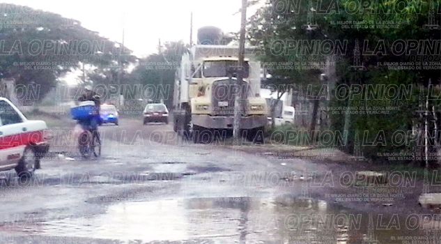 Transportistas arruinan calles transportistas-arruinan-calles