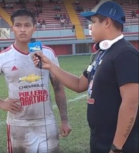 La Opinión Radio PRESENTE en el Futbol de los BARRIOS 2016. alex2