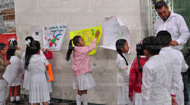 Crean conciencia entre estudiantes Crean conciencia entre estudiantes