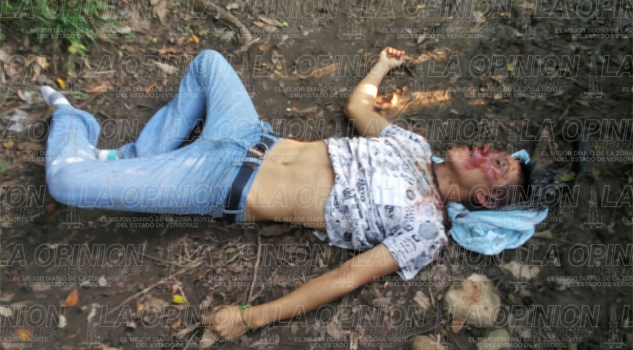 Hallan cadáver en una brecha Hallado muerto en una brecha