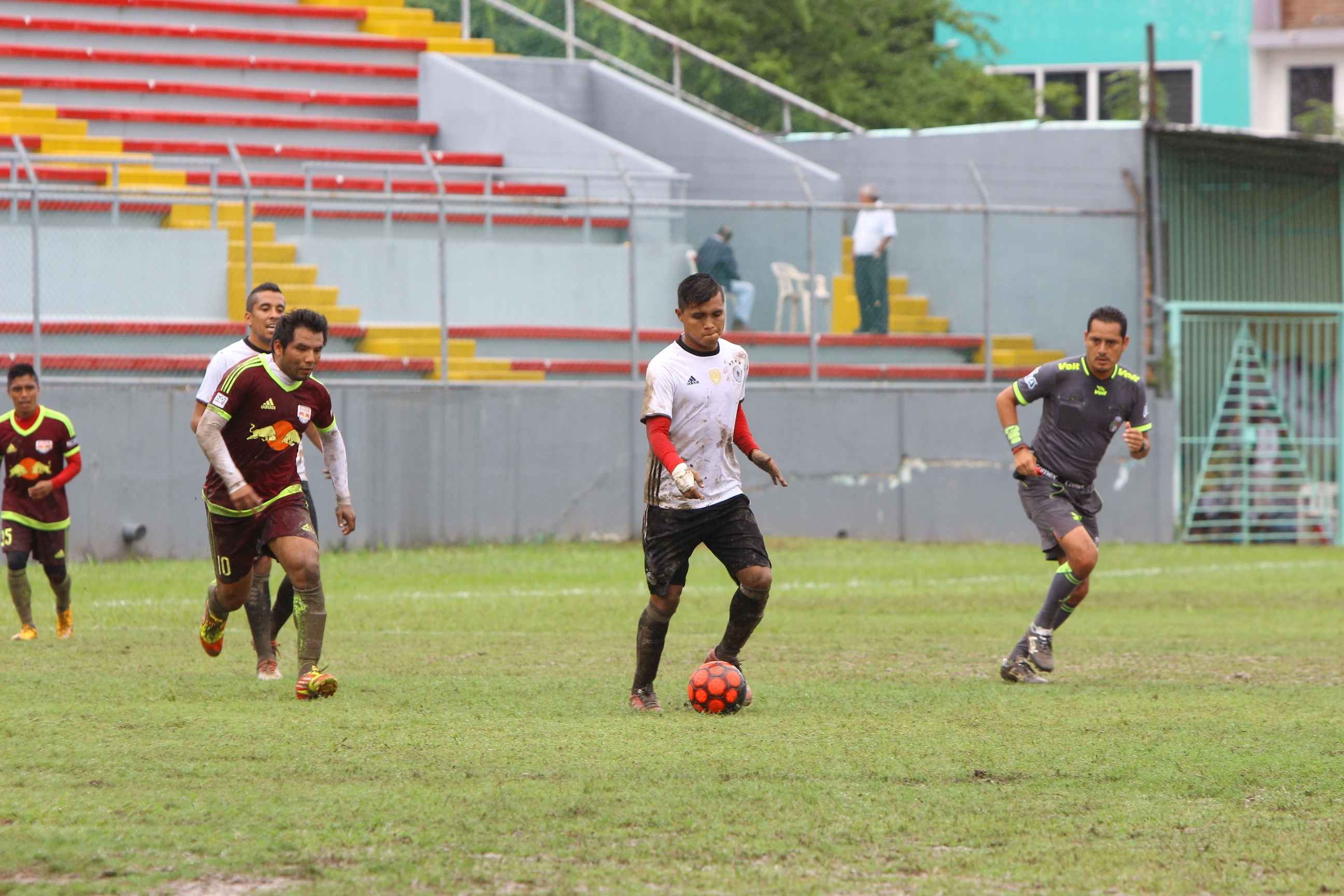SEMIFINALES DEL FUTBOL DE BARRIOS 2016 "SOMOS FUTBOLEROS"