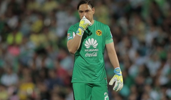 'Veo difícil ser suplente': Moisés Muñoz