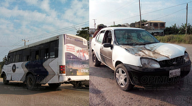 Se estrella contra michobús Microbús Automóvil Choque