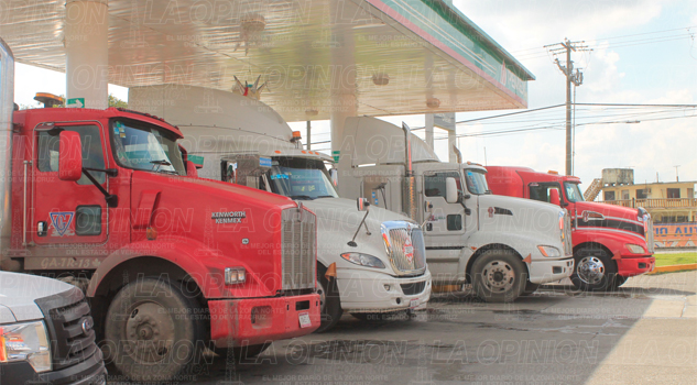 Pega alza de combustibles Pega alza de combustibles