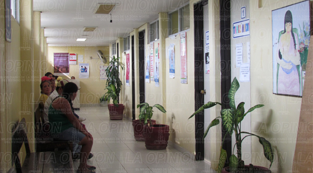 Por cumple años de doctor suspenden consultas a embarazadas en Hospital Civil