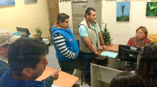 Protesta de comerciantes en Palacio Protesta Comerciantes Palacio Papantla