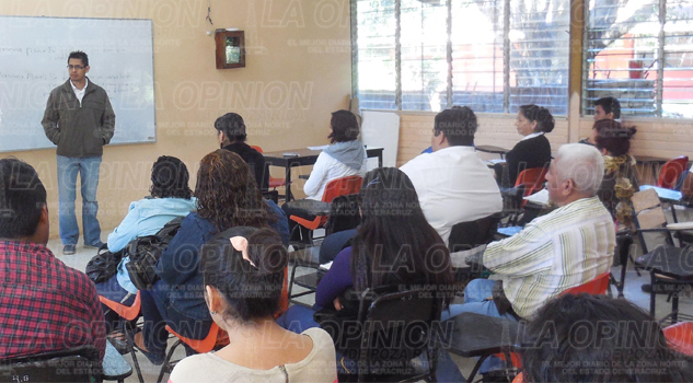 Alumnos de la UPAV ya no irán a estudiar hasta Papantla Alumnos de la UPAV