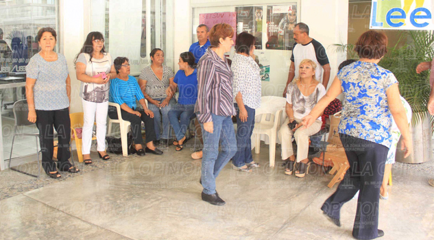 Amenaza de huelga en UV