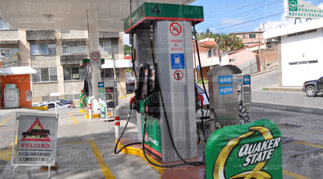 ¡Asaltan gasolinera!