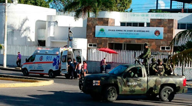 Código Rojo, atacan fiscalía de Cancún Atacan fiscalía de Cancún