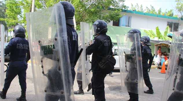 Cárcel a malos policías Cárcel a malos policías