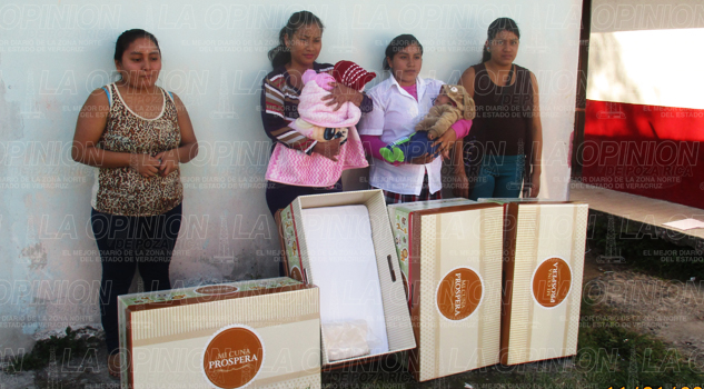 Entregan “Mi cuna de cartón” Entregan “Mi cuna de cartón”