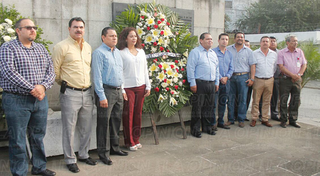 Guardia de Honor Guardia Honor Monumento Caidos