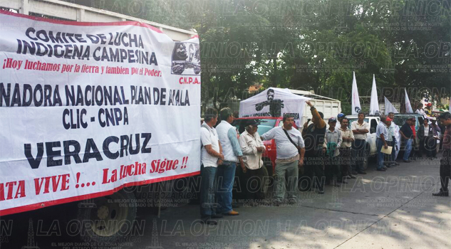 Llega a comparecer Andrés Damian ante el Ministerio Público de la Federación Llega a comparecer Andrés Damian ante el Ministerio Público de la Federación