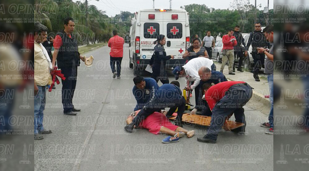 Muere mujer tras ser arrollada por autobús Muere mujer tras ser arrollada por autobús