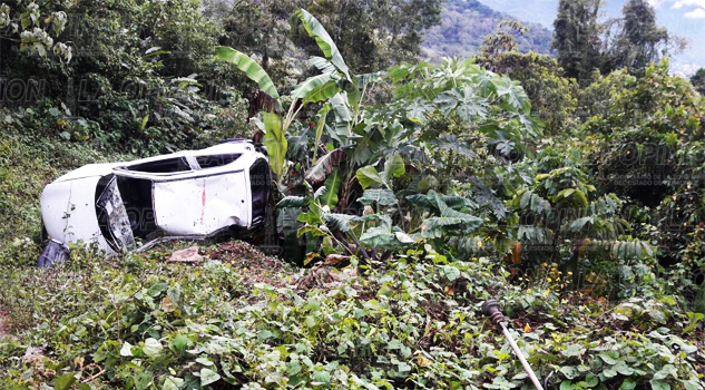 Muere quinceañera en volcadura Muere quinceañera en volcadura