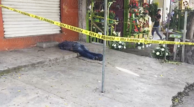 Hallan muerto a naranjero frente a Garibaldi