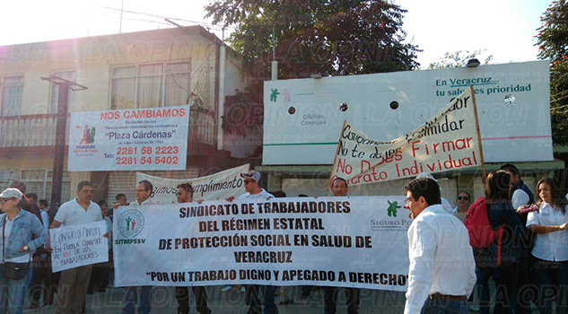 Sigue bloqueda oficina del Régimen Estatal de Protección Social Oficina Régimen Estatal Protección Social