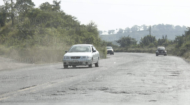 Promete SCT rehabilitar el camino a Poza Rica Promete SCT rehabilitar el camino a Poza Rica