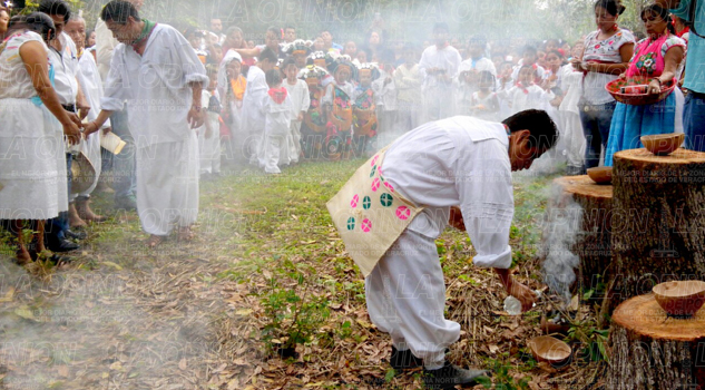 Pueblo tutunakú agradece al sol las bonanzas recibidas Pueblo tutunakú agradece al sol las bonanzas recibidas