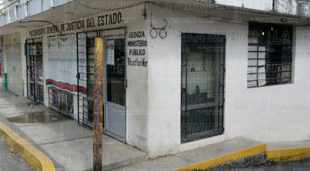 Roban otro taxi en calles de Totolapa Roban otro taxi en calles de Totolapa