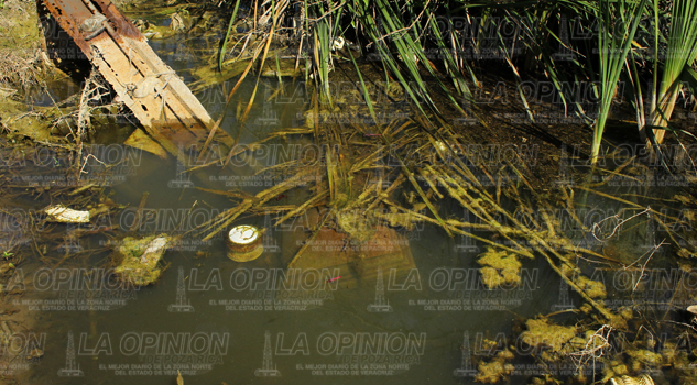 Tumbas a la intemperie Tumbas a la intemperie