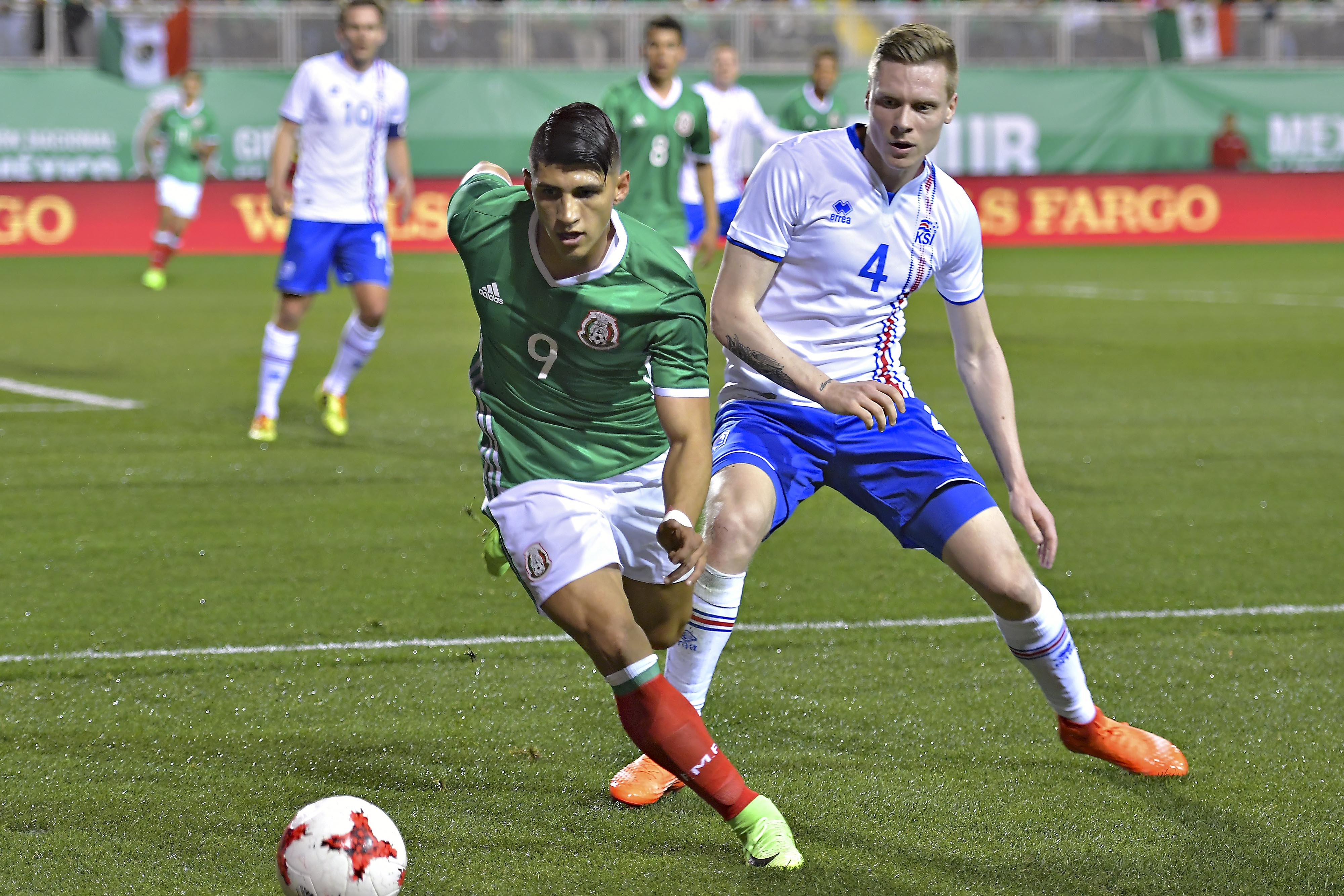 El Tri venció a los Vikingos apenas 1-0