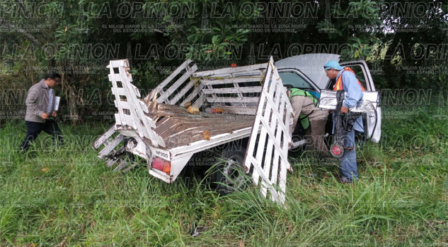 Camión-bomba se impacta contra una camioneta Camión-bomba se impacta contra una camioneta