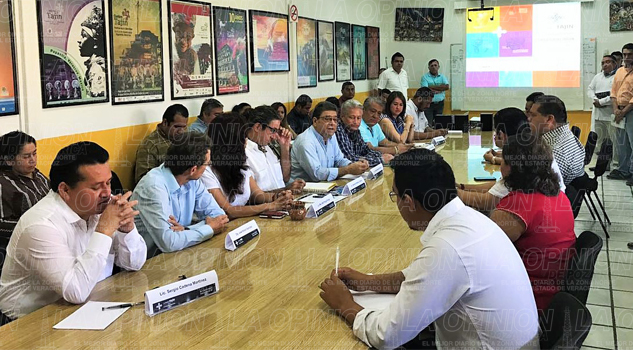 El lunes presentan cartel de Cumbre El lunes presentan cartel de Cumbre