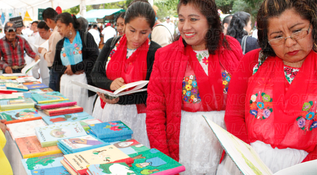 Hablan menos lengua tutunakú Hablan menos lengua tutunakú