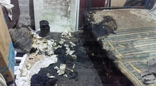 Incendio moviliza a bomberos Incendio moviliza a bomberos