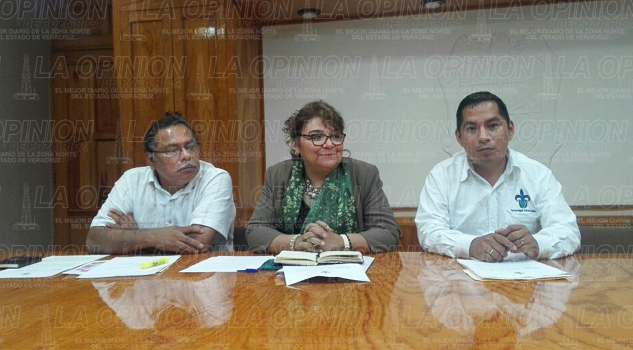 Presentan licenciatura en derecho con enfoque de pluralismo jurídico Presentana licenciatura en derecho con enfoque de pluralismo jurídico