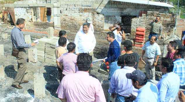 Reciben una mano amiga Reciben una mano amiga