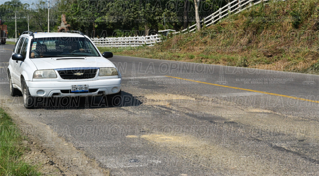 SCT no cumplió con la rehabilitación del tramo Tihuatlán - Poza Rica SCT no cumplió con la rehabilitación del tramo Tihuatlán - Poza Rica