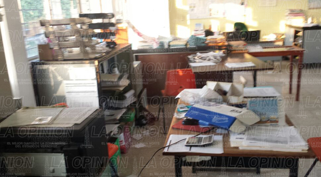 ¡Saquean el Cbta 163! Saquean el Cbta 163