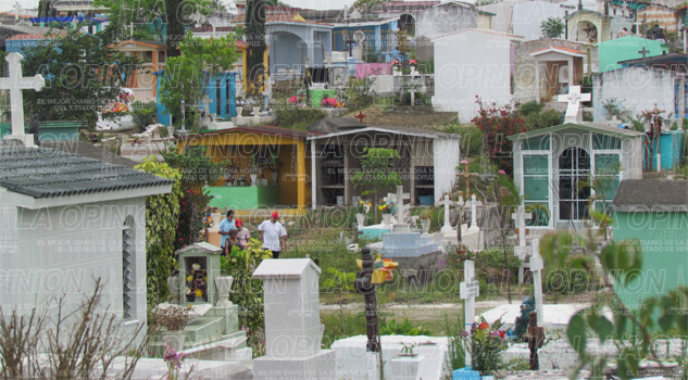 Urge nuevo cementerio Urge nuevo cementerio