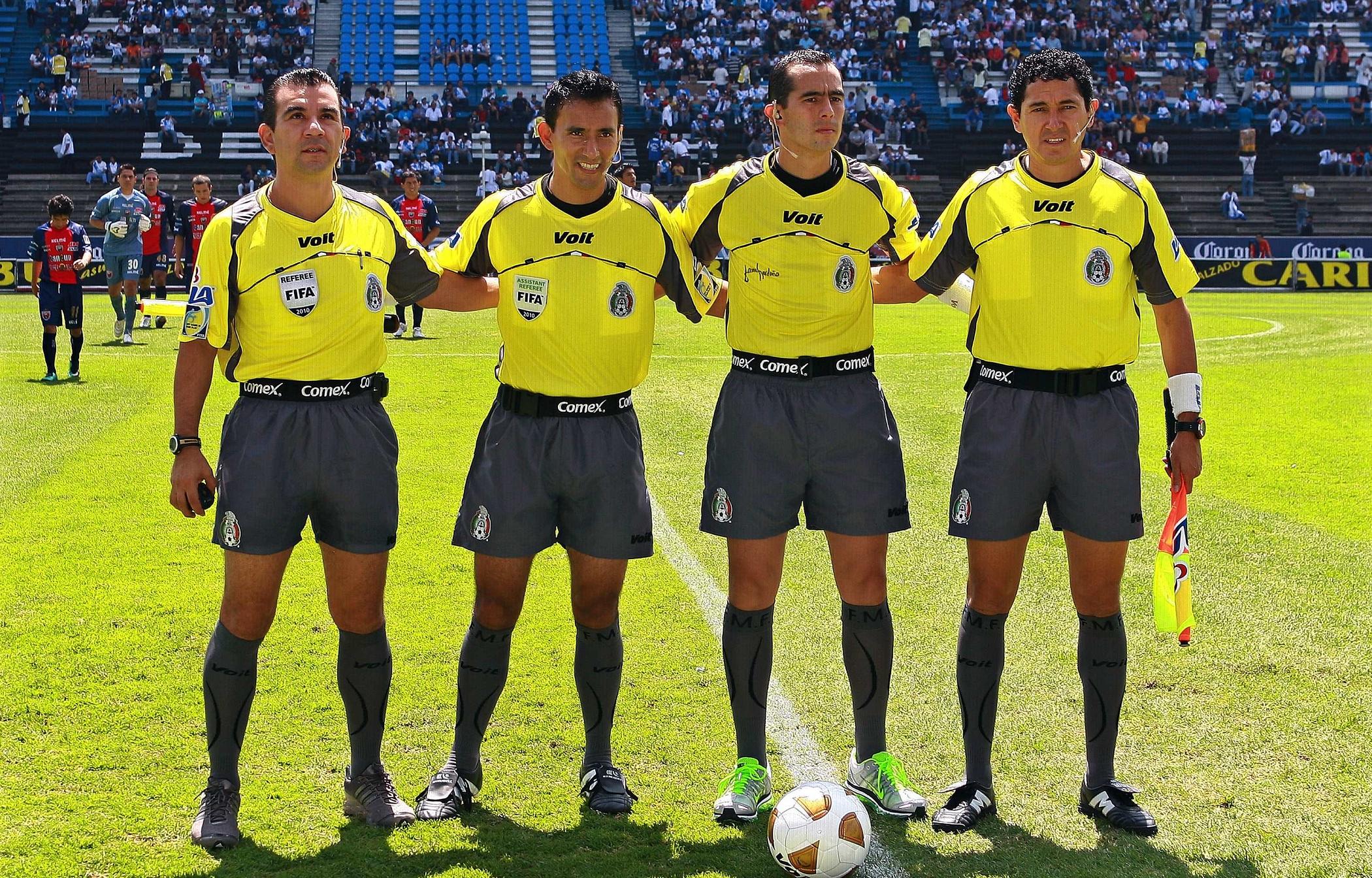 ¡INSÓLITO PARO ARBITRAL!