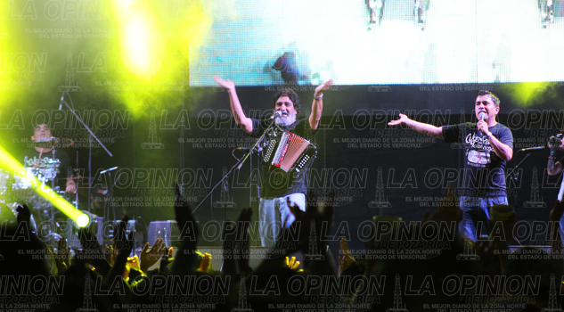 Celso Piña demostró que la vida es bonita Celso Piña demostró que la vida es bonita